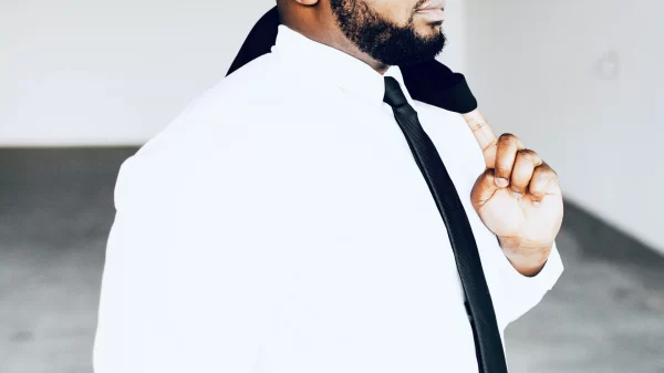 Banker Turned Servicepreneur: Peterson Herard's Journey Empowering Mid-Career Professionals